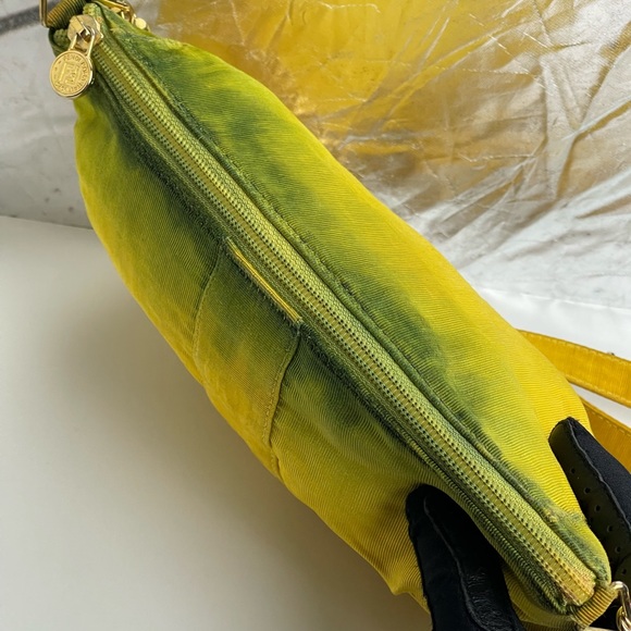 Vintage RARE Fendi Ombré Green and Yellow Canvass with Gold Chain Strap - Picture 8 of 15